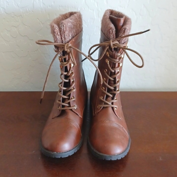 NWOT Lace Up Combat Boots Brown Womans Size 6.5 - Picture 3 of 9